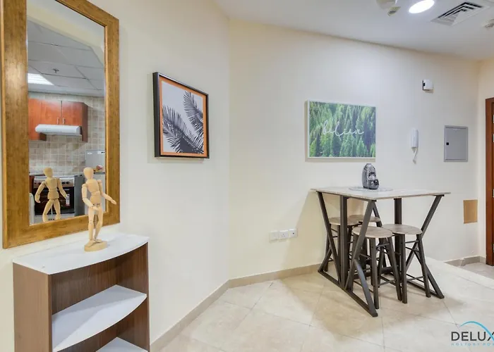 Minutes Away To Metro Studio Unit With Nearby Retail Outlets, Dubai Gate 2, Jumeirah Lake Towers By Deluxe Holiday Homes